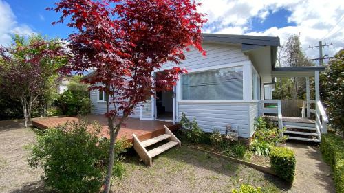Cheerful Mountain Cottage, 'Lynette'