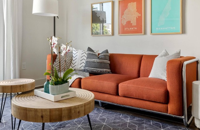 Cheerful Townhome with Garage | EAV | LOCAL