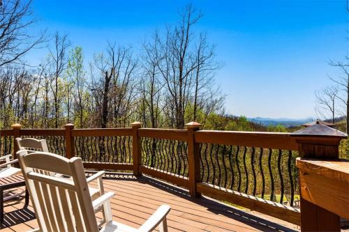 Cherokee - Lodge w - MtnViews- October Deals-HotTub-Fire Pit-GameRm