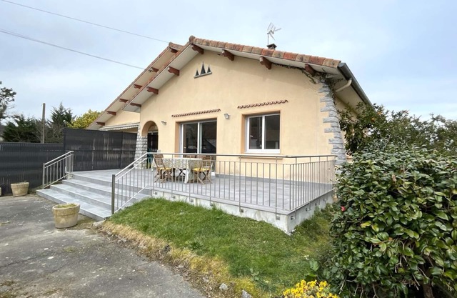 CHEZ URDOUS - BOUGARBER