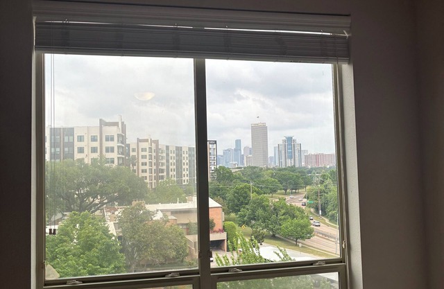 Chic 1-bedroom apartment with fitness room and AC in phenomenal Houston