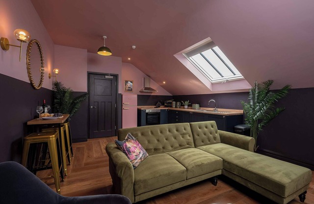 Chic 1-Bedroom Chapel Apartment