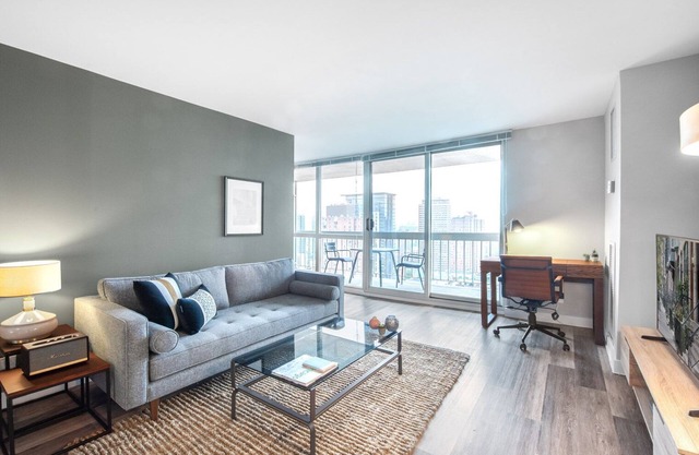 Chic Gold Coast Convertible w/Lounge near Oak Street by Blueground