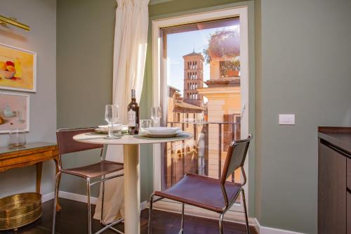 Chic Spanish Steps Retreat