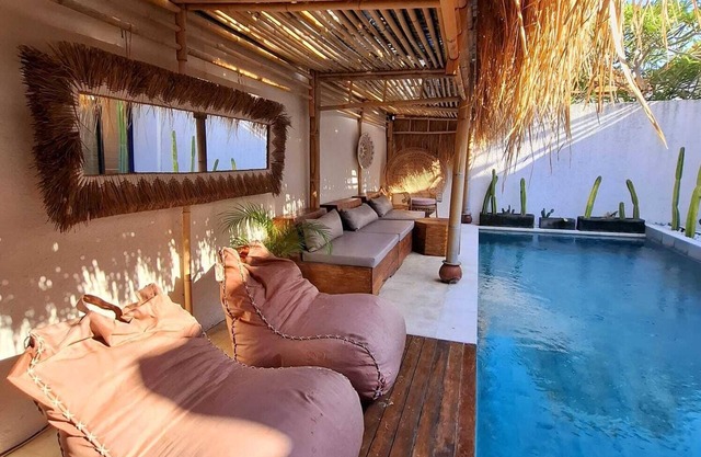 Chic tropical villa in the heart of Seminyak