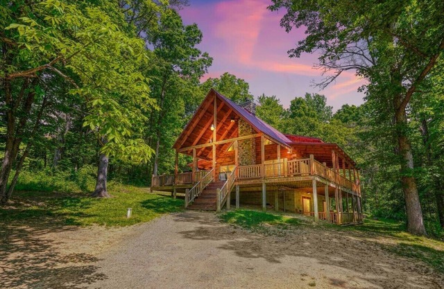 Chief Logan Lodge | Hocking Hills