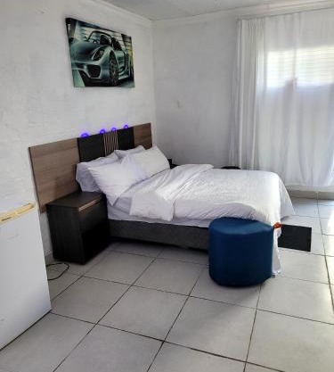 chikos premium rooms