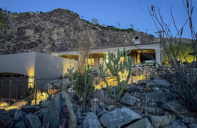 Cholla House - an Araby Cove Hillside Perch w/pool