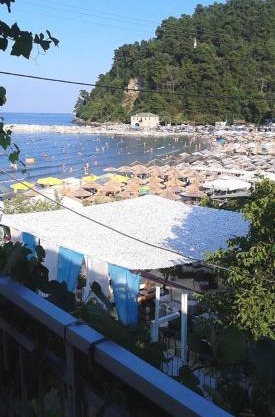 Chrisi Akti Hotel