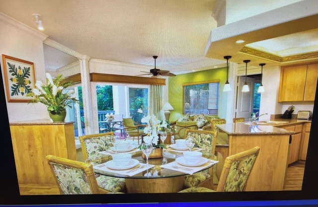 Christmas week in Kauai. Charming 2-bedroom condo in beautiful Princeville