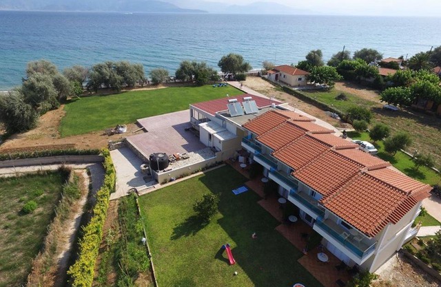 Christopoulos Villas