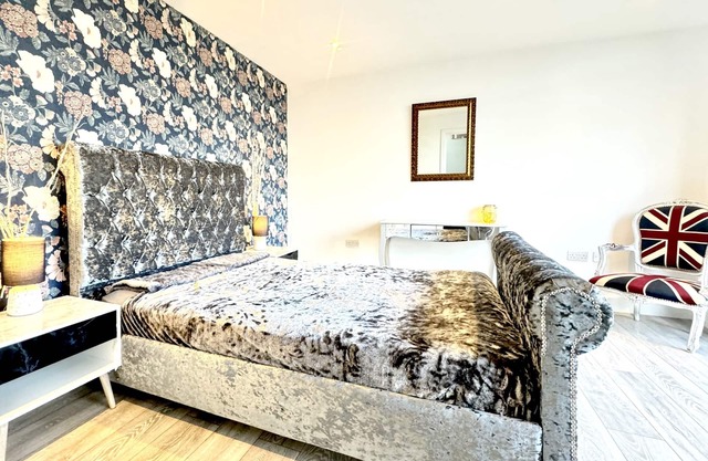 Cité 4beds roof terrace penthouse