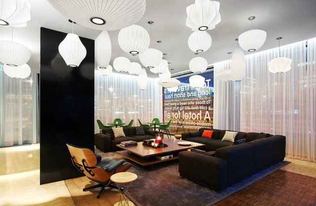 citizenM Schiphol Airport