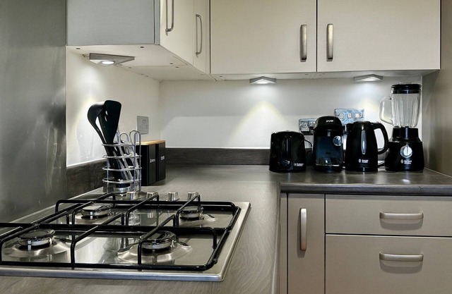 City Centre 2BR with Lift Parking Xscape MKTheatre willan lake
