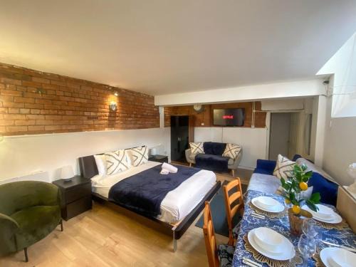 City Centre Beautiful & Cosy Studio Apartment