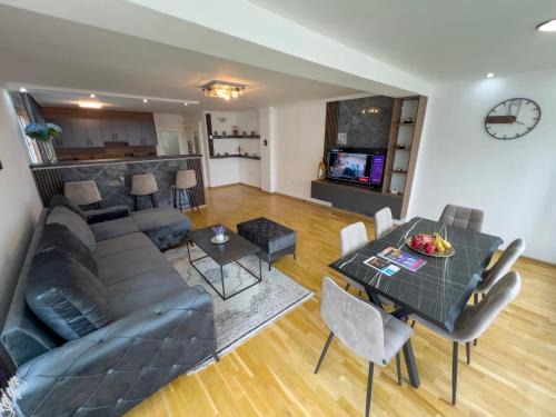 City View Apartment