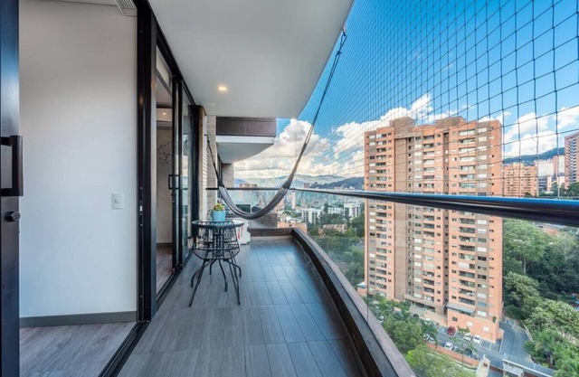 Class Suites 1504 · 2BR Stylish Apt 1AC, 5mins Provenza by HOUSY HOST