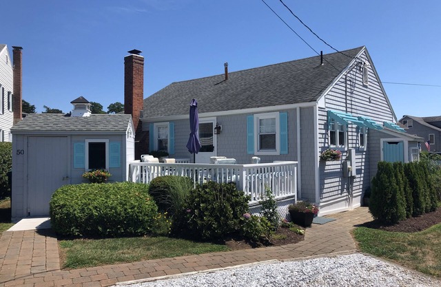 Classic Cottage in Best Private Community in Old Lyme CT.
