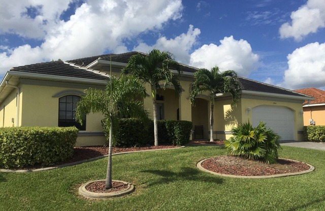 Classic Modern Villa Magical Sunset SW Cape Coral Best Location
