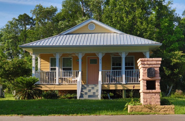 Classic Southern Cottage - Bay St. Louis Book for Spring!