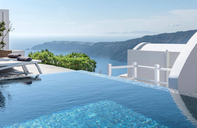 Clay Suite with private heated pool and sea view by Caldera Houses