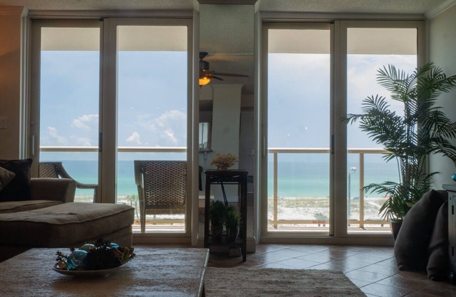 Clean, Comfortable and Cozy . Awesome view of the Gulf of Mexico #5G