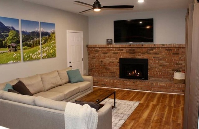 Clean, Comfortable & Close to Downtown Frankenmuth