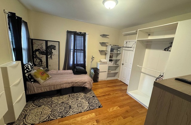 Clean comfy smoke friendly 2 bedroom stay