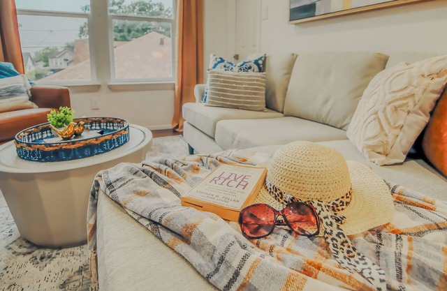 Clean & Cozy Guest Suite Near U of H
