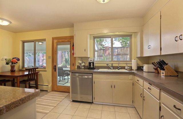 ** CLEAN, QUIET & WONDERFUL HOME IN ONE OF DENVER’S FINEST NEIGHBORHOODS! **