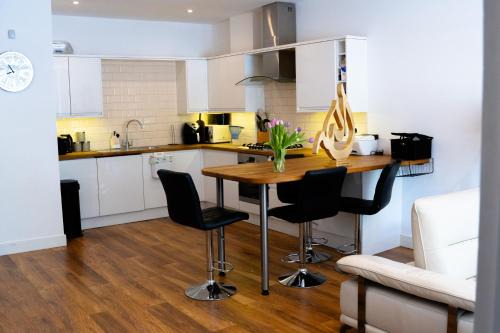 Cleave House - Chic & Stylish 3 bed house