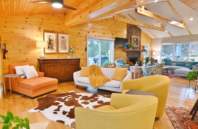 Cliff's End a Luxury Family Retreat