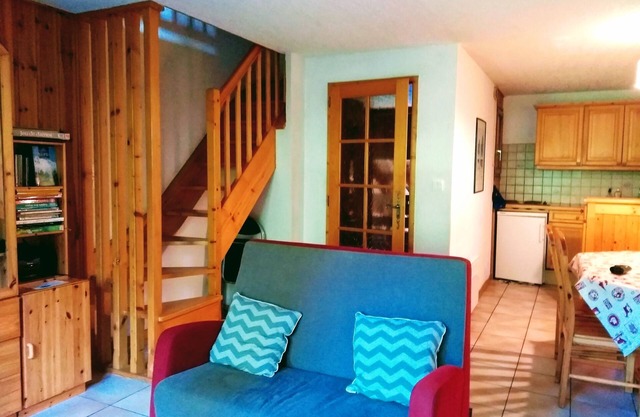 Clos des Loirs, 6. 55m2 duplex apartment, not overlooked