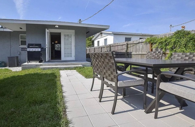 Coastal Charm - Just a Short Walk to the Beach!