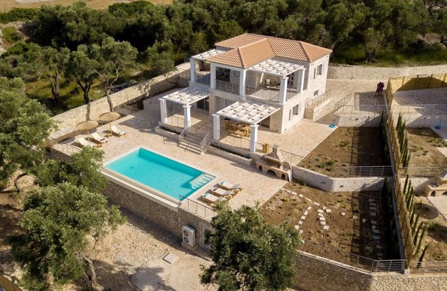 Coastal Elegance, Private Pool & Infinity Views