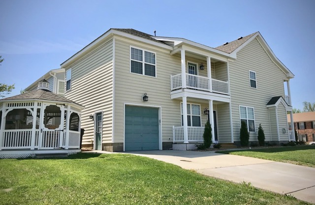 Coastal Living Marina Beach House. Fish, Surf & Sun. Bikes & Beach Equip!