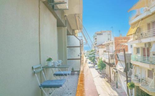 Coastal Sleeps 4 with Free Parking