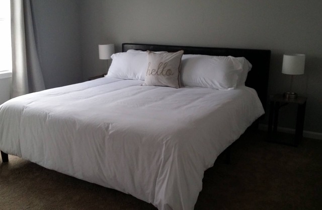 Colonial Getaway near Old Town Historic Winchester