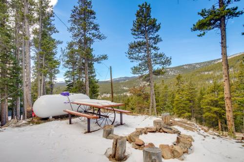 Colorado Cabin with Deck, Fire Pit and Mountain Views!