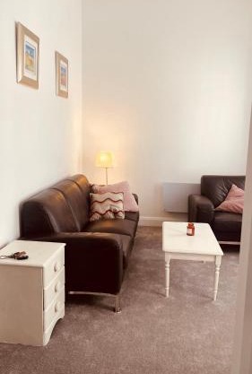 Colton House - Apt 2