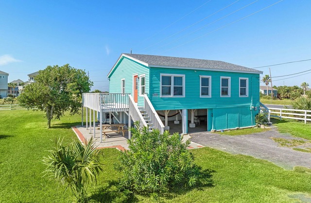 Colva Tides | Coastal Retreat, Near Beach