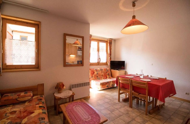 COM213M : Wohnung in ruhiger Lage in der Nähe von kostenlosen Shuttles und dem Schwimmbad