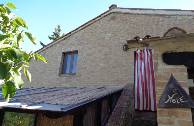 Come and enjoy the authentic Tuscan country life in stunning settings