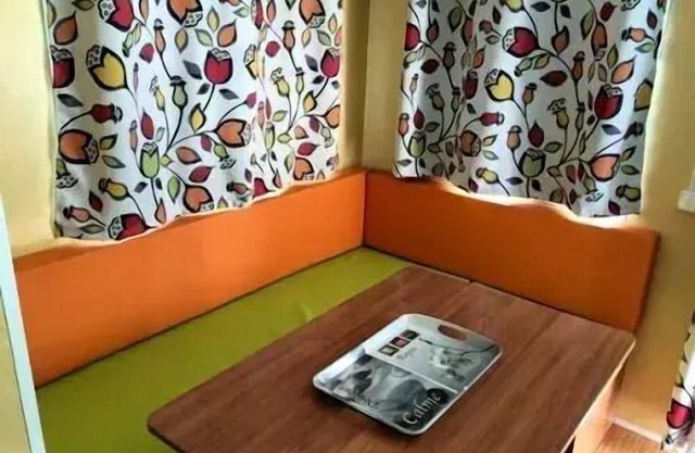 Comfort 3-room mobile home sleeps 4