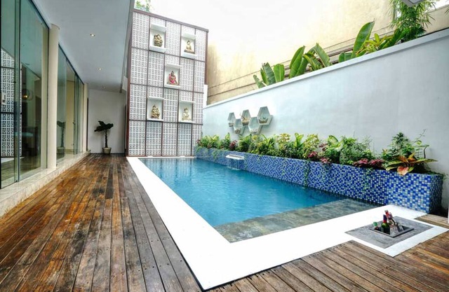 Comfort 4 Bedroom Pool Villa in Legian