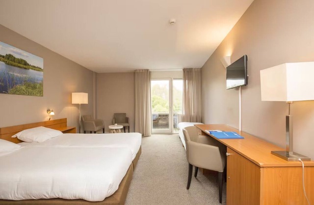 Comfort and Serenity Await with Free Parking, Beautiful Views, & On-Site Dining