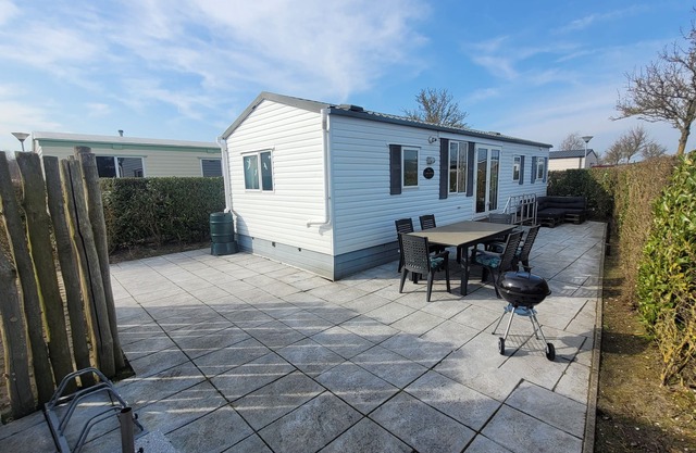Comfort chalet in Renesse at the 5* Beach & Camping Resort Julianahoeve