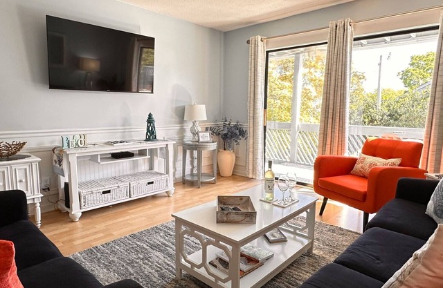 Comfort & Convenience Await at The Arbor