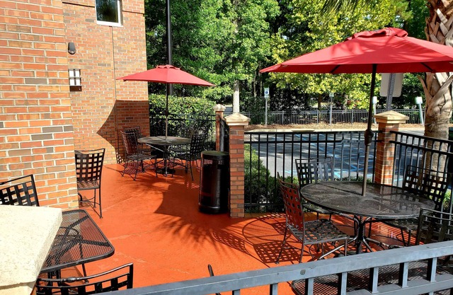 Comfort Suites Charleston West Ashley