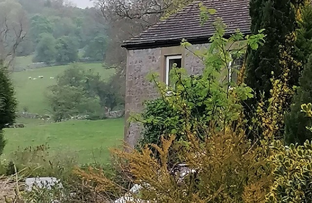 Comfortable and spacious apartment near Bakewell in the Peak District.